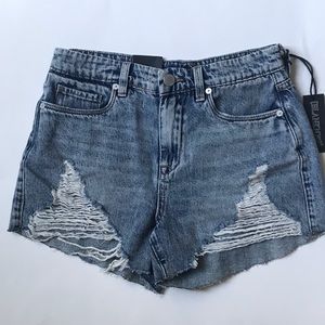 NWT Blank NYC The Barrow Distressed Denim Shorts, Size 25.